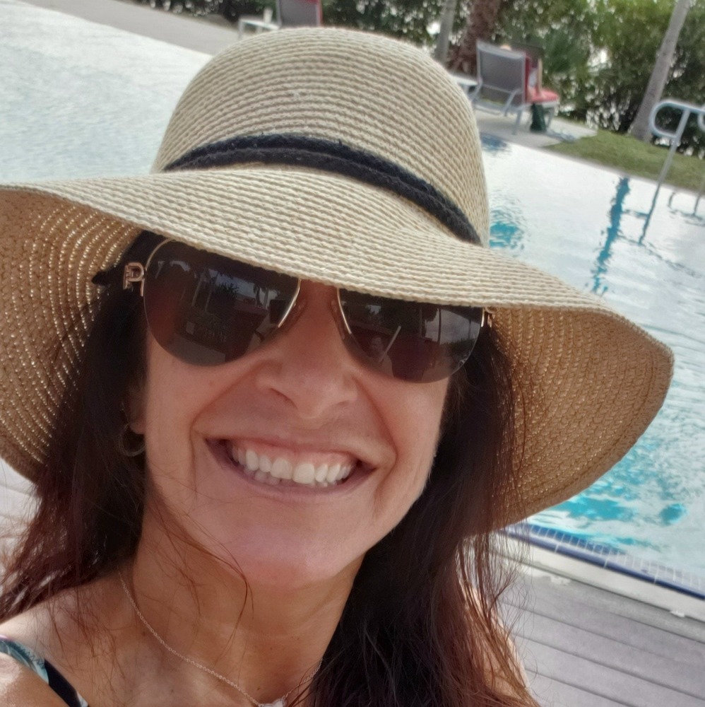 Meet your Posher, Julie